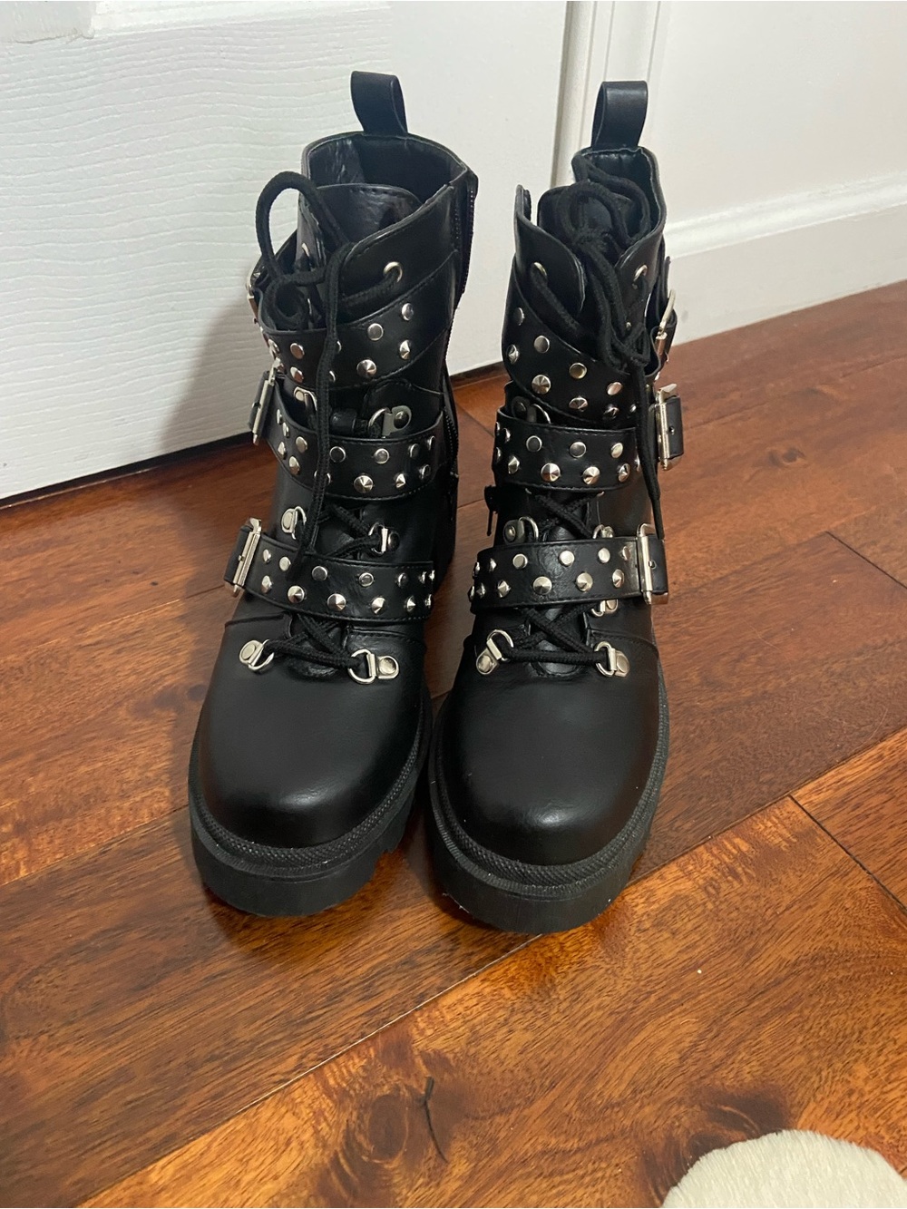 Sugar Women's Black Studded Buckle boots 7.5